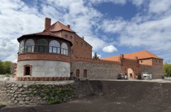 Замок Нойхаузен в Гурьевске Калининградской области заречная 2